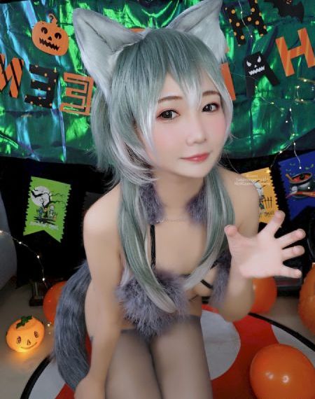 国产极品车模吞精高潮呻吟_十万网红美女美酱