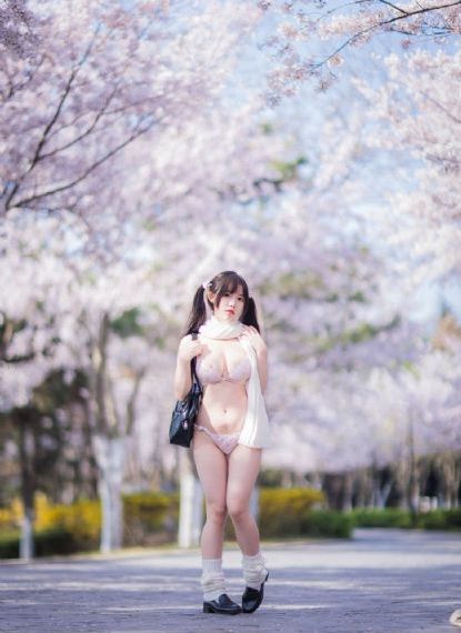 女人久久www免费网站_BD日韩电影在线